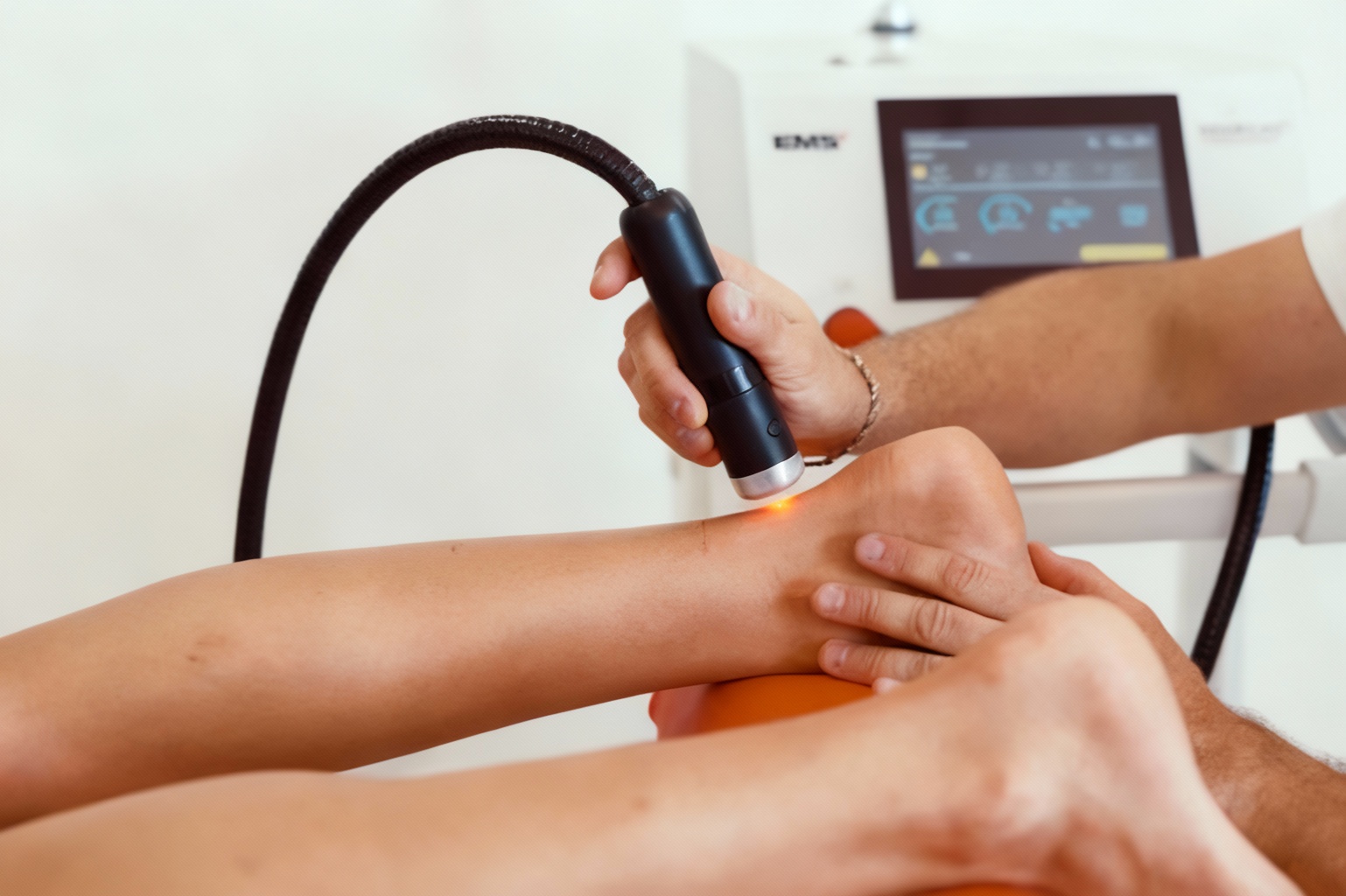 Laser de Alta Potência para Dor: Guia Completo sobre a Terapia 1 laser alta intensidade sp